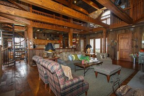 Great Room facing kitchen.