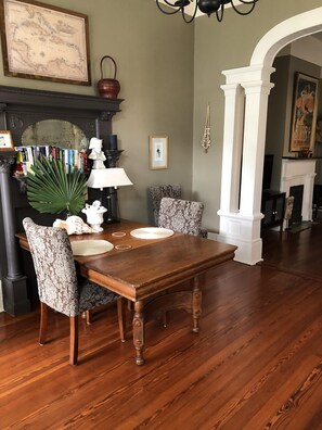 Front Living/Dining Room
