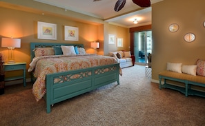 MASTER BEDROOM w/ King bed & 55 inch SMART TV & Blue- Ray