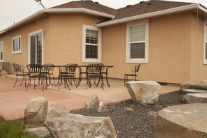 Fire Pit and Patio