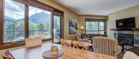 Make memories with your private dining area with sunset views of Rundle Range