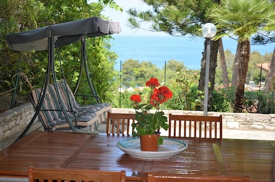 Villa Sara. direct access to the beach in front of the Zingaro reserve