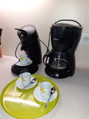 Kaffe och/eller kaffebryggare
