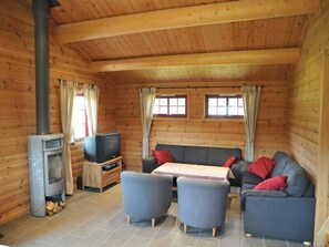 Living room with plenty of space and fireplace