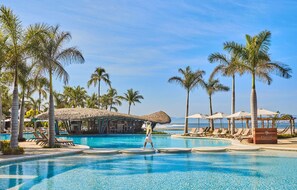 Food and drinks delivered to you by the pool .