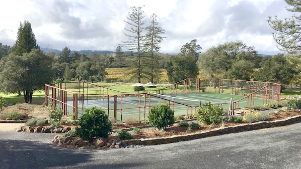 Prettiest tennis court in sonoma county ! The eagles often circle above to watch