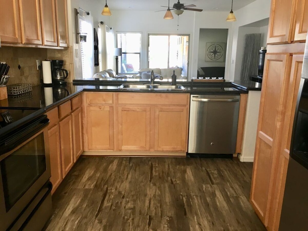3 bedroom + den comfortable rancher w/heated pool in Johnson Ranch