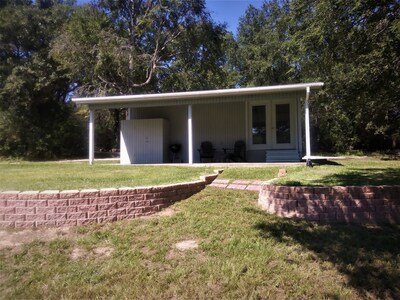 The Lake Cabin at B2 Ranch