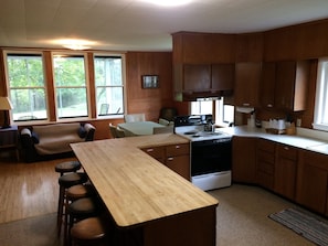 Large Kitchen with dining area