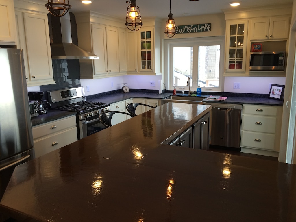 Brand new Owasco Lake home Town of Scipio
