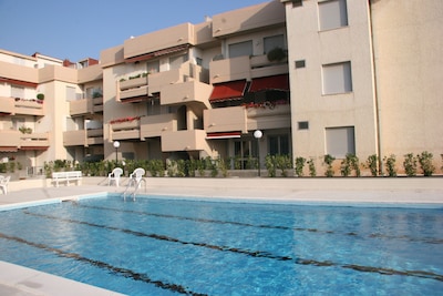 Apt. with Pool,100 mt from the seaside! perfect for families and couples