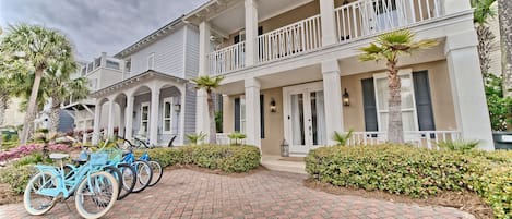 The "Amazing" Pool Deck House  with Bikes Sits right on the Lagoon Pool Deck