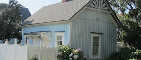 Historic garden cottage (sorry...despite chimney, there is NOT a fireplace) :-(