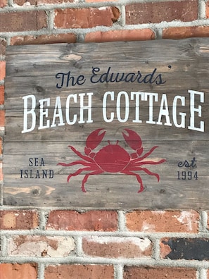 Welcome, come on in! The Edwards family is happy to share their home with you.