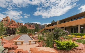 View of the front grounds at Vista Ridge Sedona with Bocce ball court. 