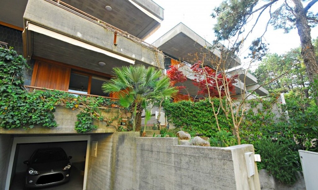 Picture of villa