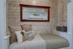 Twin Nook, 1st Floor