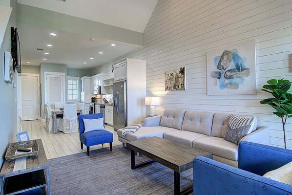 Spacious Living Room and Kitchen, 1st Floor