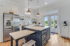 Kitchen, 1st Floor