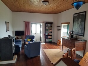 Sala, großer Wohnbereich, Fernseher 150 Kanäle, WiFi