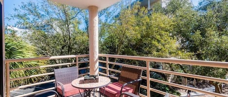 2219 Villamare - King Suite Balcony