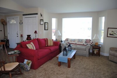 Vacation Rental Home in Birch Bay-with Great Views of the Bay!