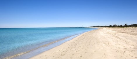 Stunning Quindalup Beach.. 100m from Edgewater