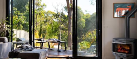 Retreat at 34A by Daylesford Country Retreats