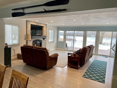 Family room with lake view. 
