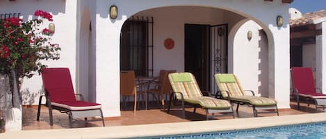 Sunny pool and Terrace