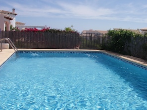 The pool is so inviting!