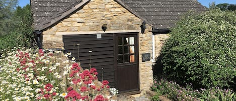 The Barn cottage in early Summer.