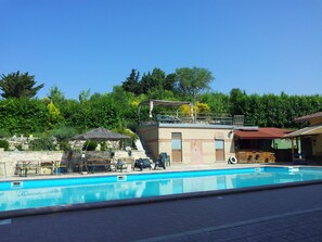 Porches, pool and bar