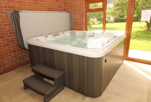 Hot tub, 7 seater, inside swimming pool building