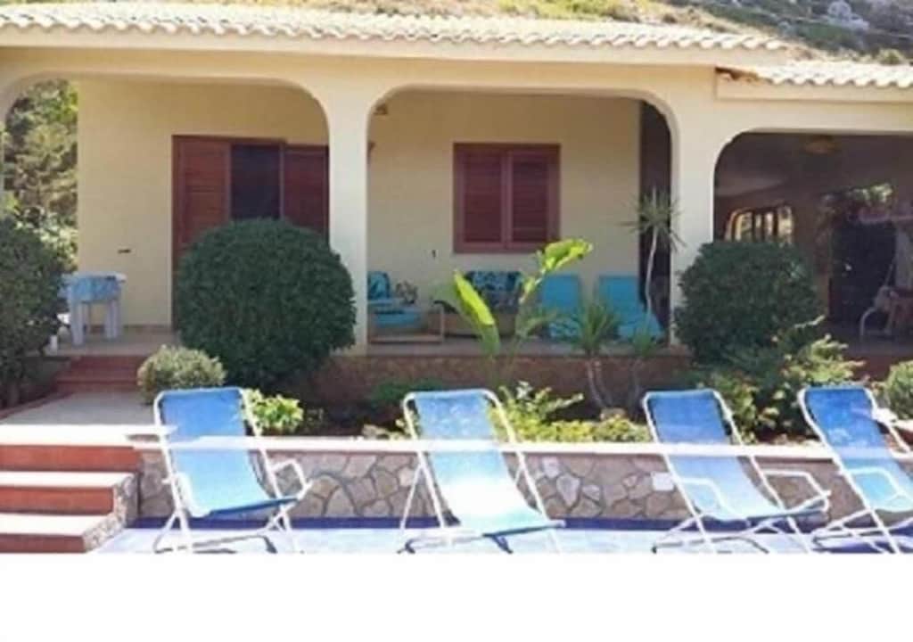 Picture of villa