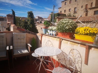 Beautiful Toledo Apartment With Private Terrace And Parking