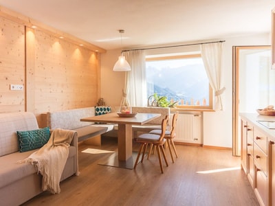 Apartement am Berg, mit Sauna und herrlichem Panorama - FeWo für 3-7 Personen