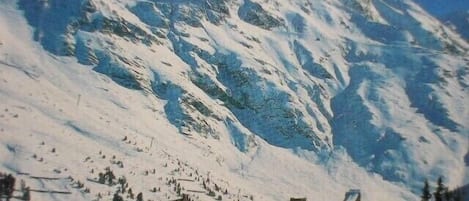 la résidence au pied de l'aiguille rouge (3226m)