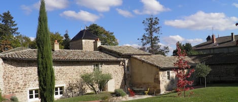 côté jardin ,façade sud-ouest 