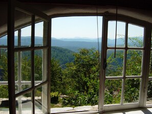 vue fenêtre du salon