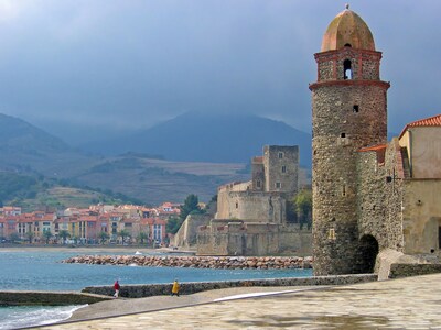 IN CERBERE, TERRACE SEA VIEW AND MOUNTAIN - APARTMENT Chic and design