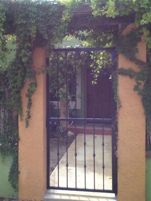 Front Entry Gate