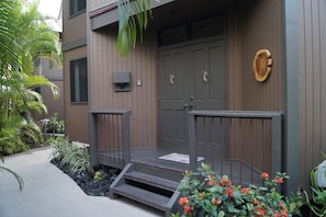 Welcome to your home away from home in Kona!