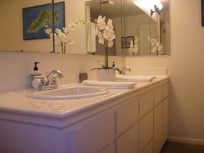 Two sinks in your spacious bathroom!