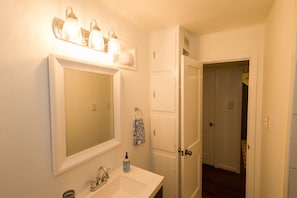 Downstairs full bath with ample storage