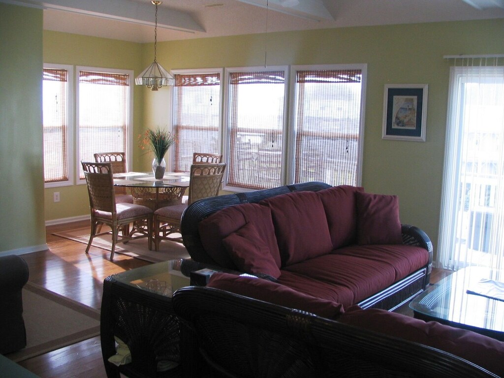 Featured image of post How to Make Pier Pointe Emerald Isle Rental