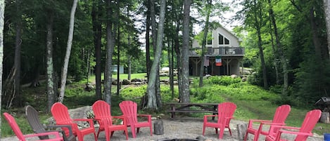 Firepit Area by Lake