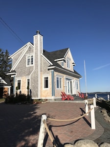 On the Ocean in Lunenburg