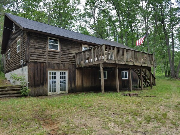 Front View of Cabin