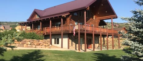 Bear Ridge Lodge